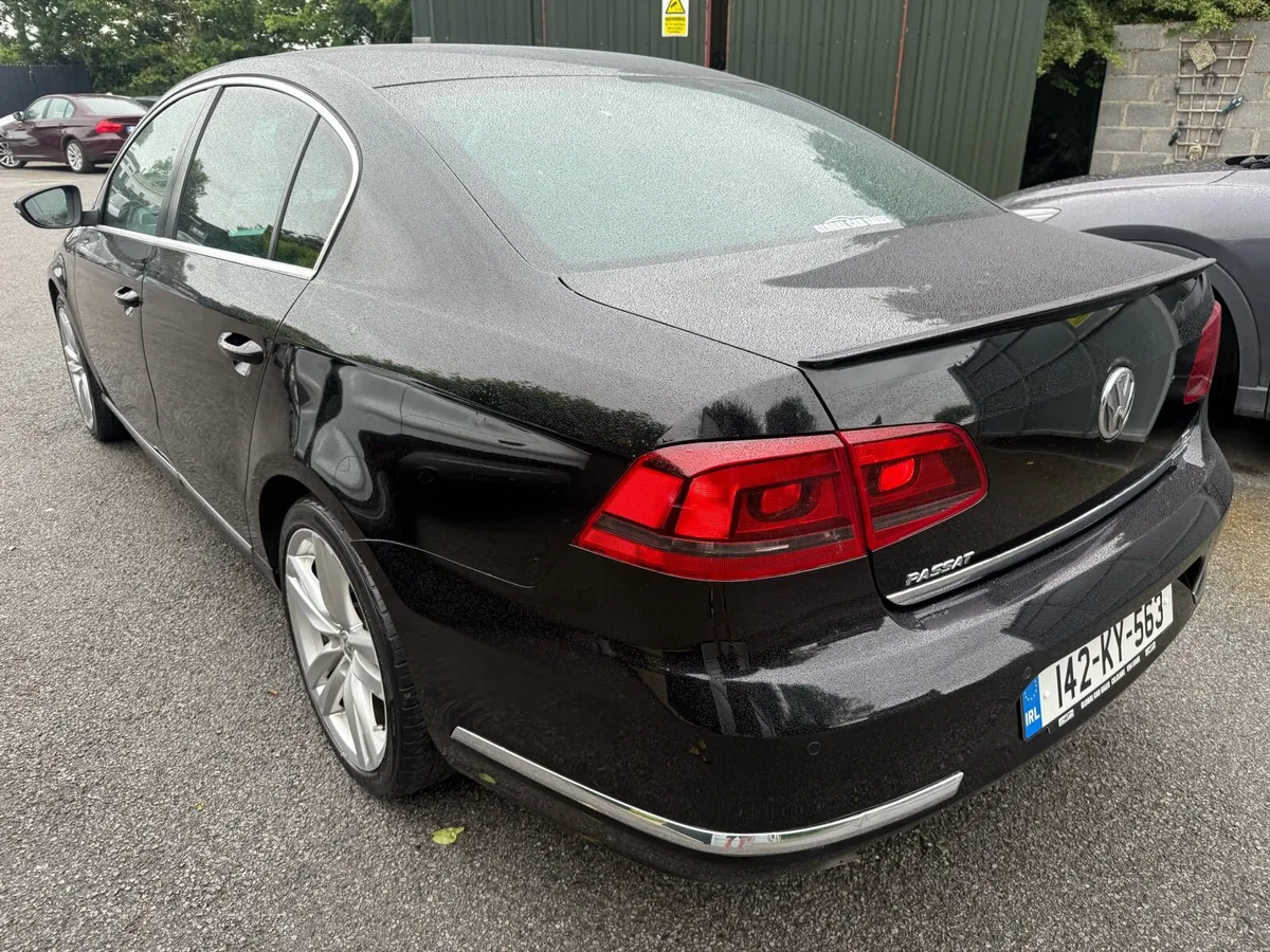 2014 VOLKSWAGEN PASSAT RLINE LOW KMS - Image 4