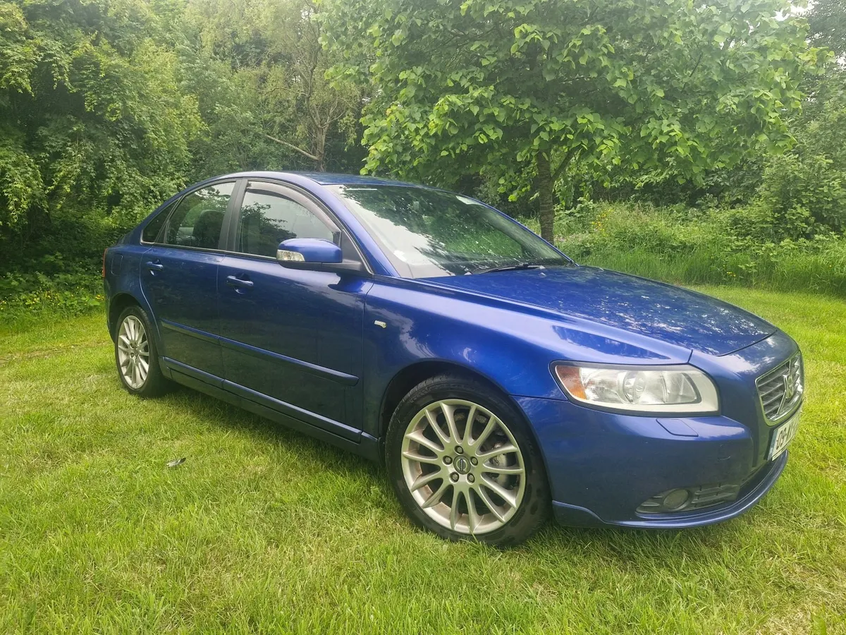 Volvo S40 2009 - Image 2