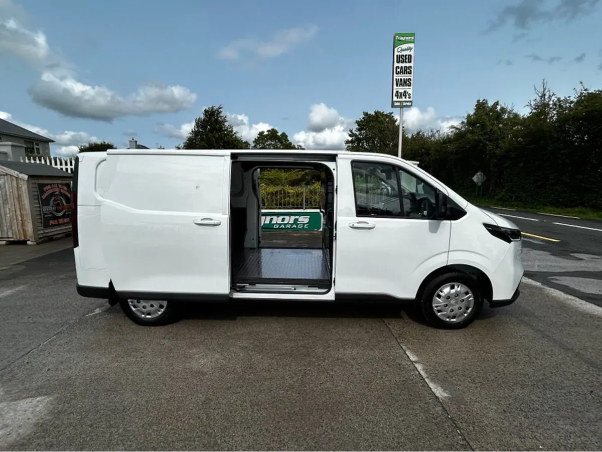 Maxus Deliver 7 Special Order With 2 Side Loading - Image 1