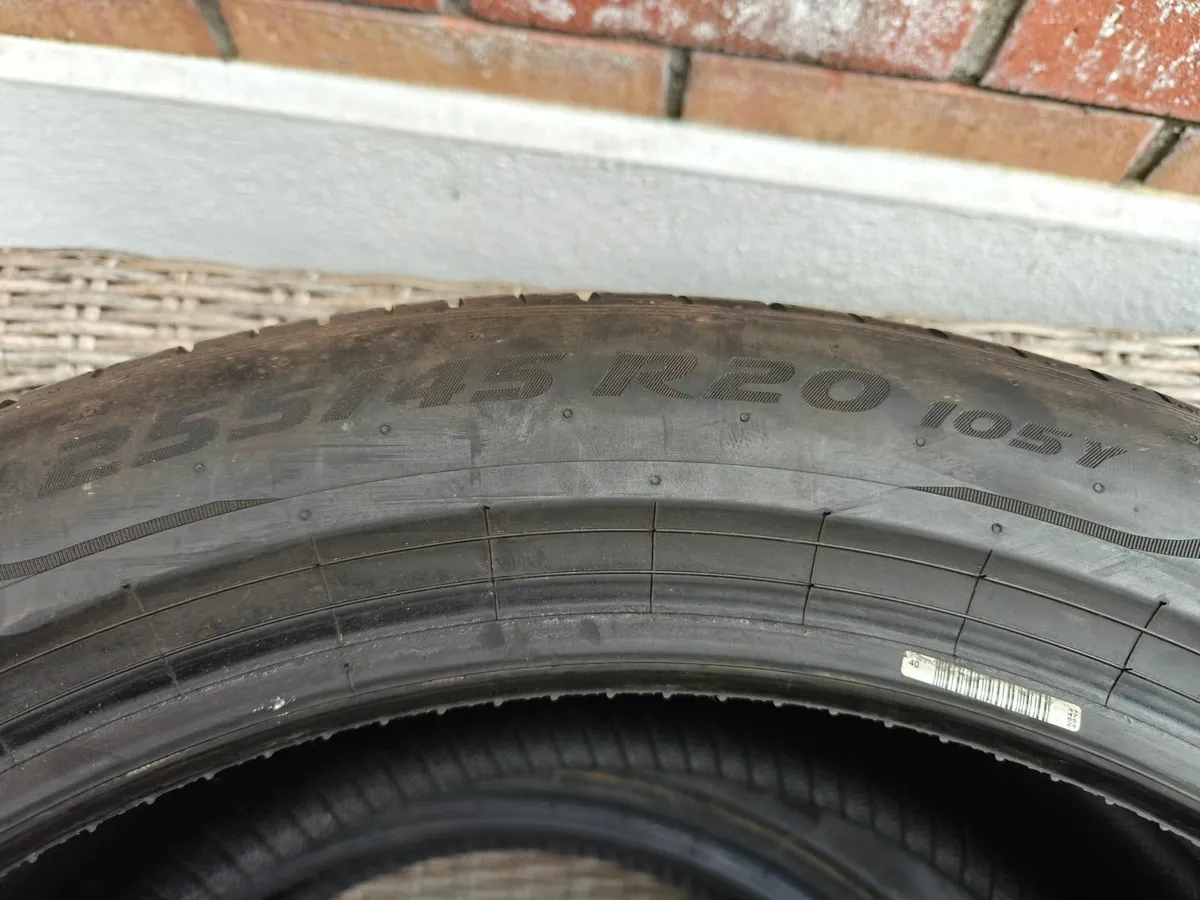 2 x Pirelli Pzero PZ4 255/45 R20 105Y XL Like New - Image 2
