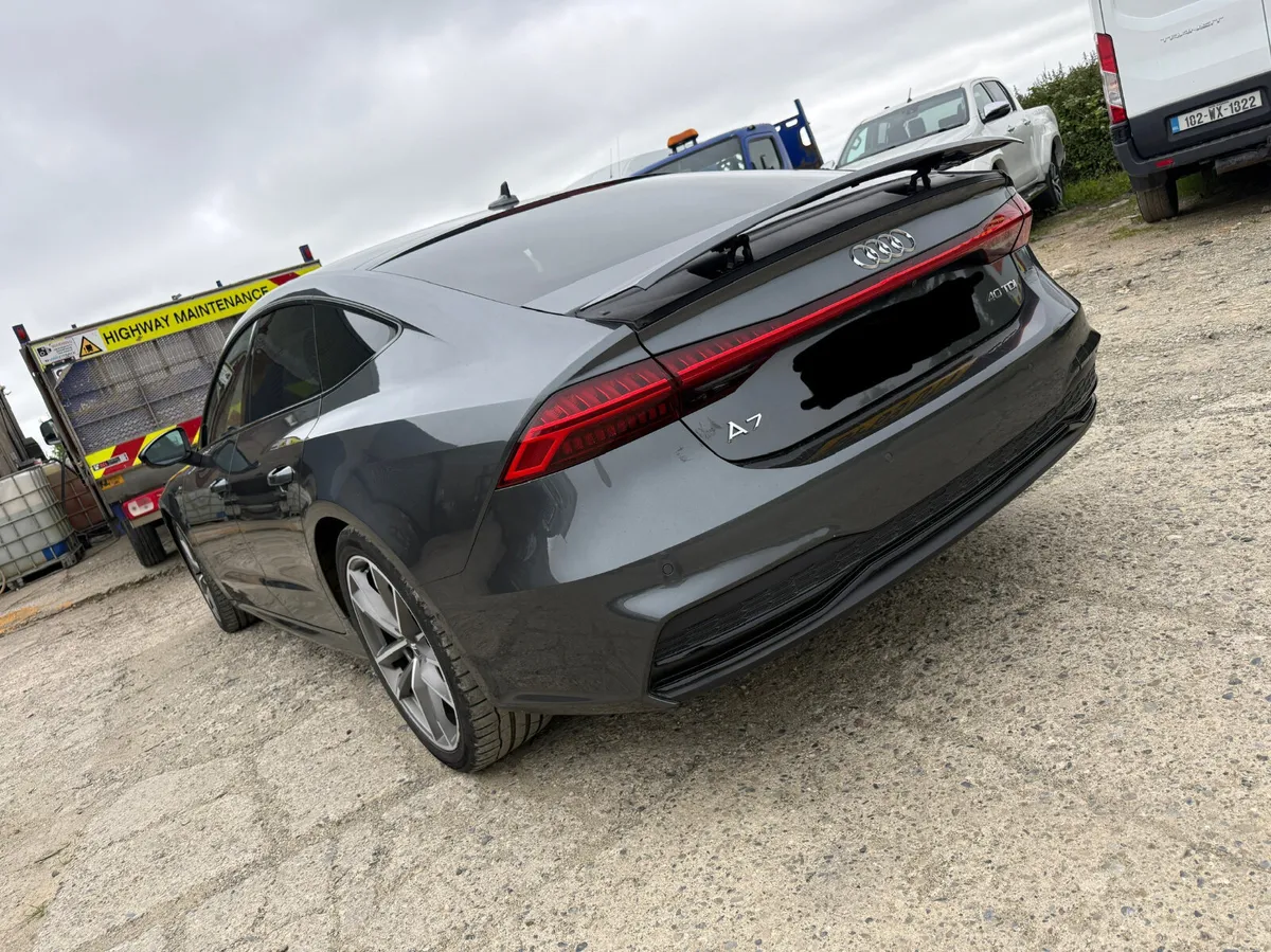 Black Edition Audi A7 2020 S-Line 40 TDI - Image 2