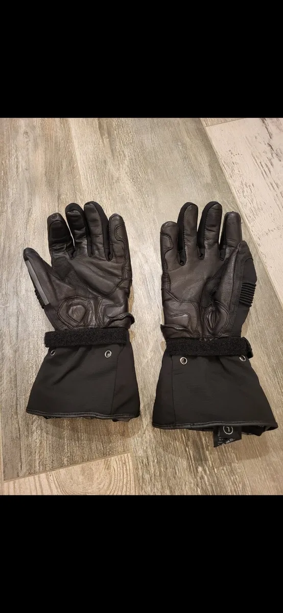 Motorbike Gloves & Trousers - Image 2
