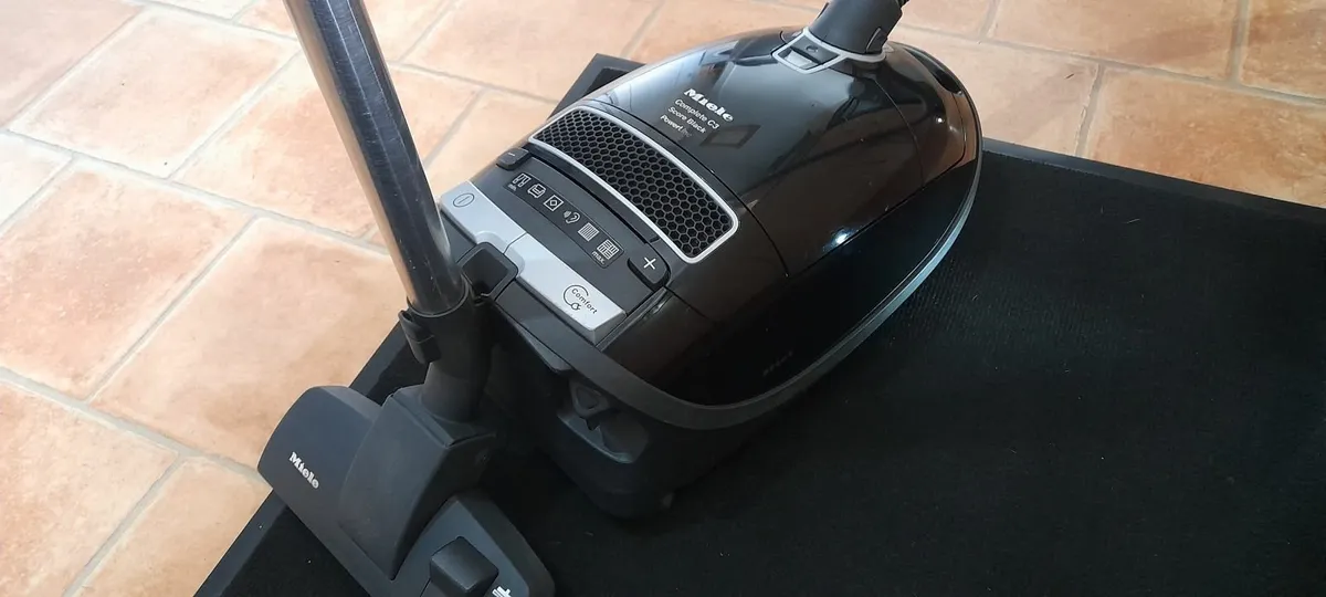Miele vacuum/Hoover cleaner - Image 3