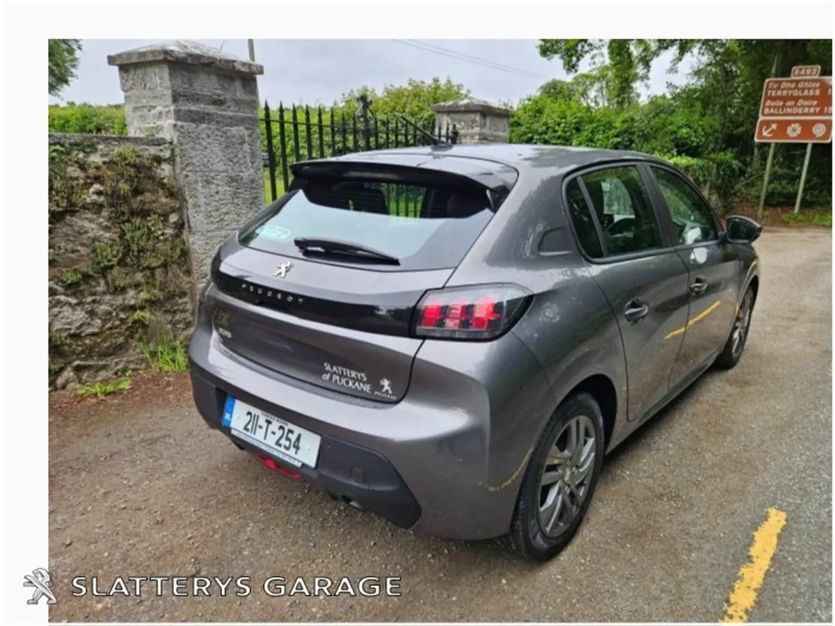 Peugeot 208 1.2 Puretech 75 bhp Active - Image 4