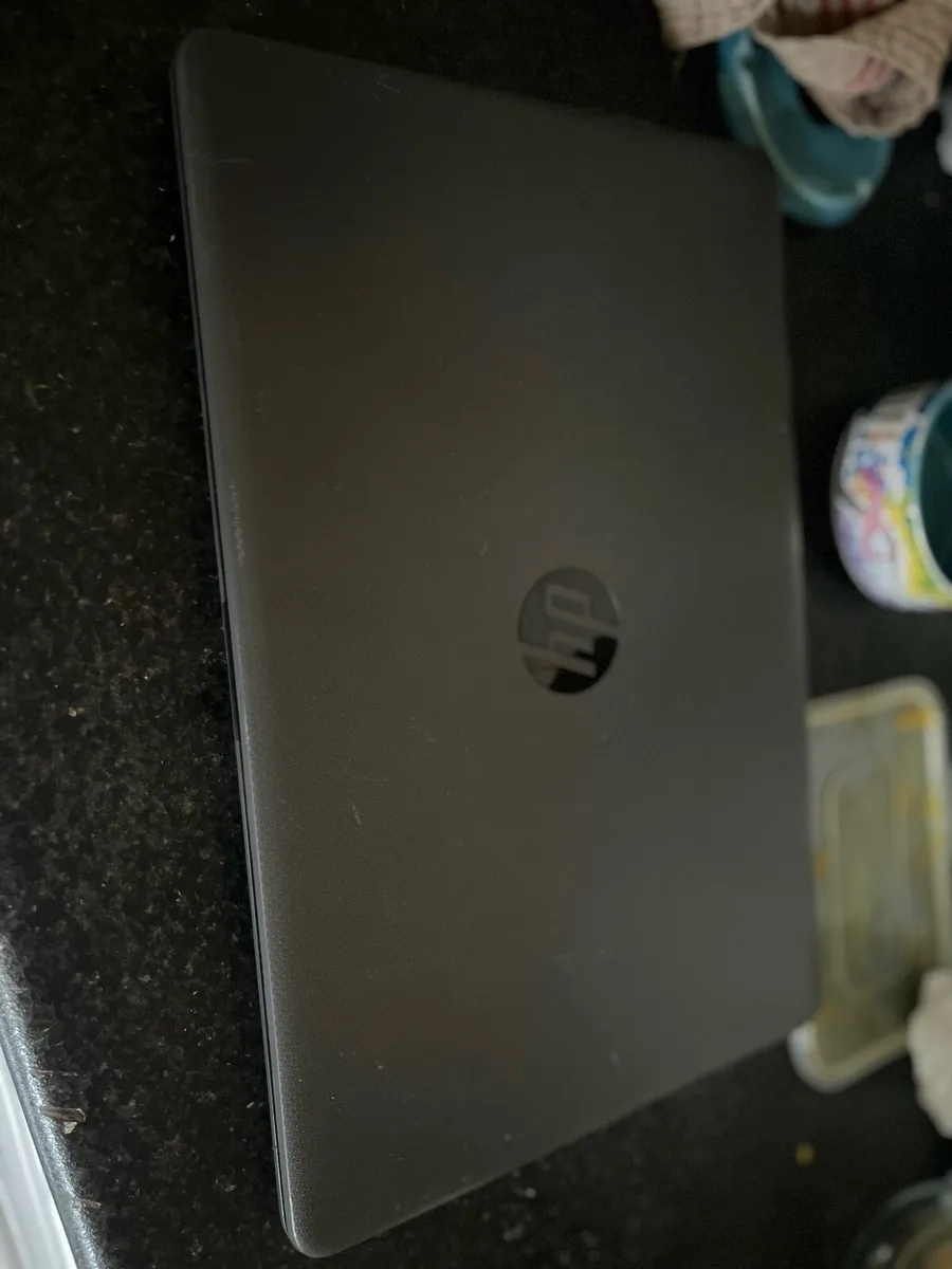 Hp 250 G8 - Image 1