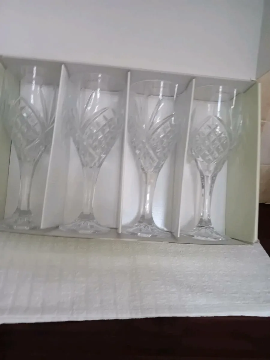 TRALEE WINE GOBLETS SET 4 NEW BOXED - Image 2