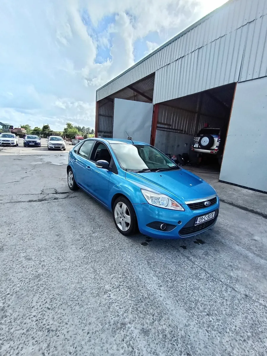 Ford Focus 2009 1.6 - Image 1