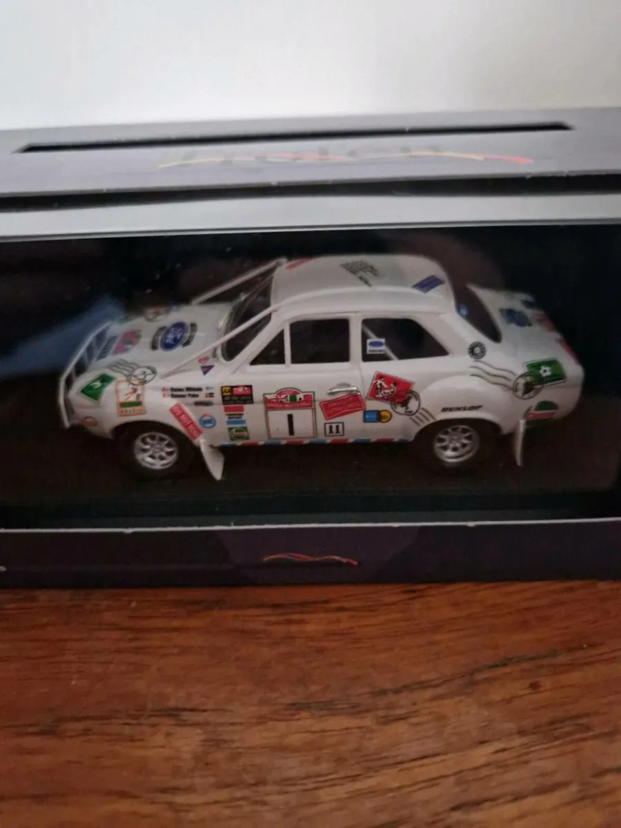 Corgi Trofeu Ford Escort MKI Rally 1.43 - Image 2
