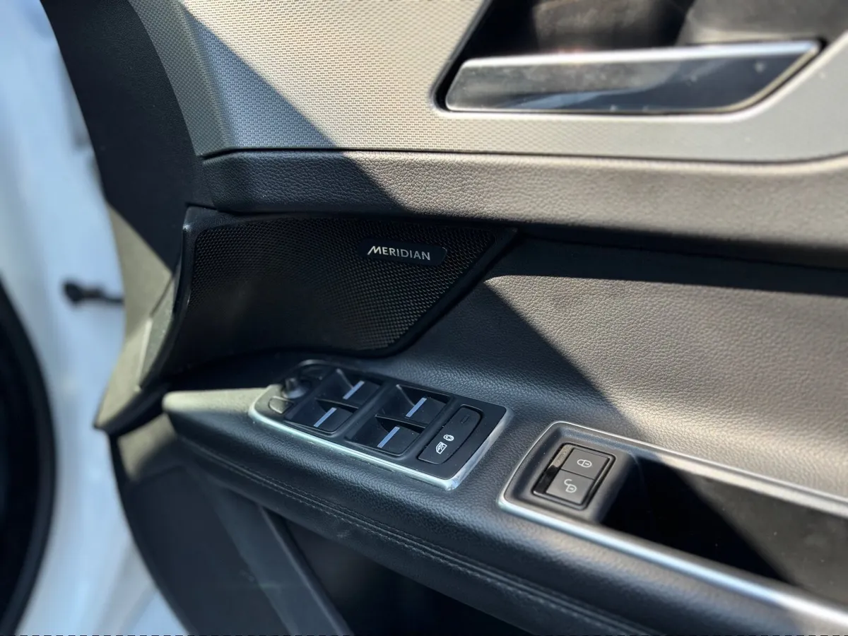Jaguar XF 2016 2 month warranty! - Image 4