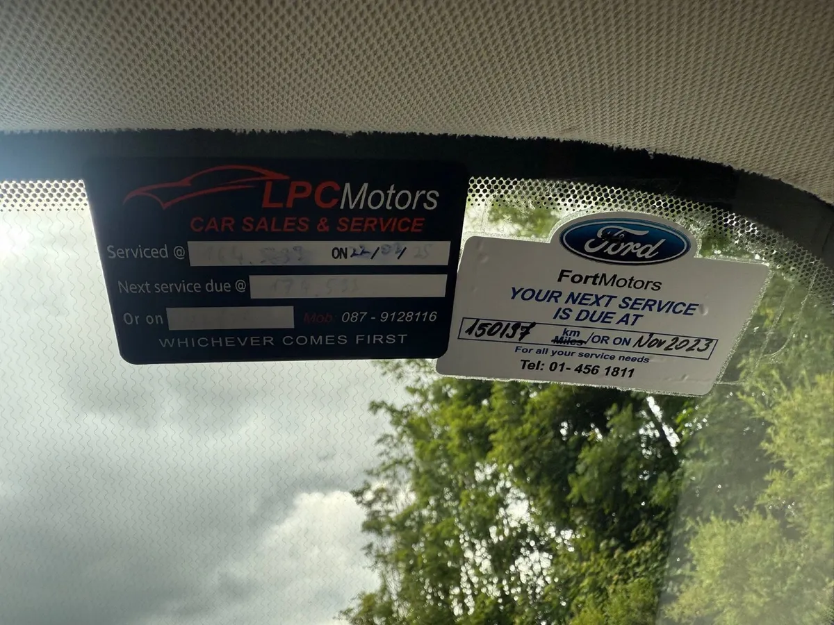Ford Focus 2015 automatic - Image 4