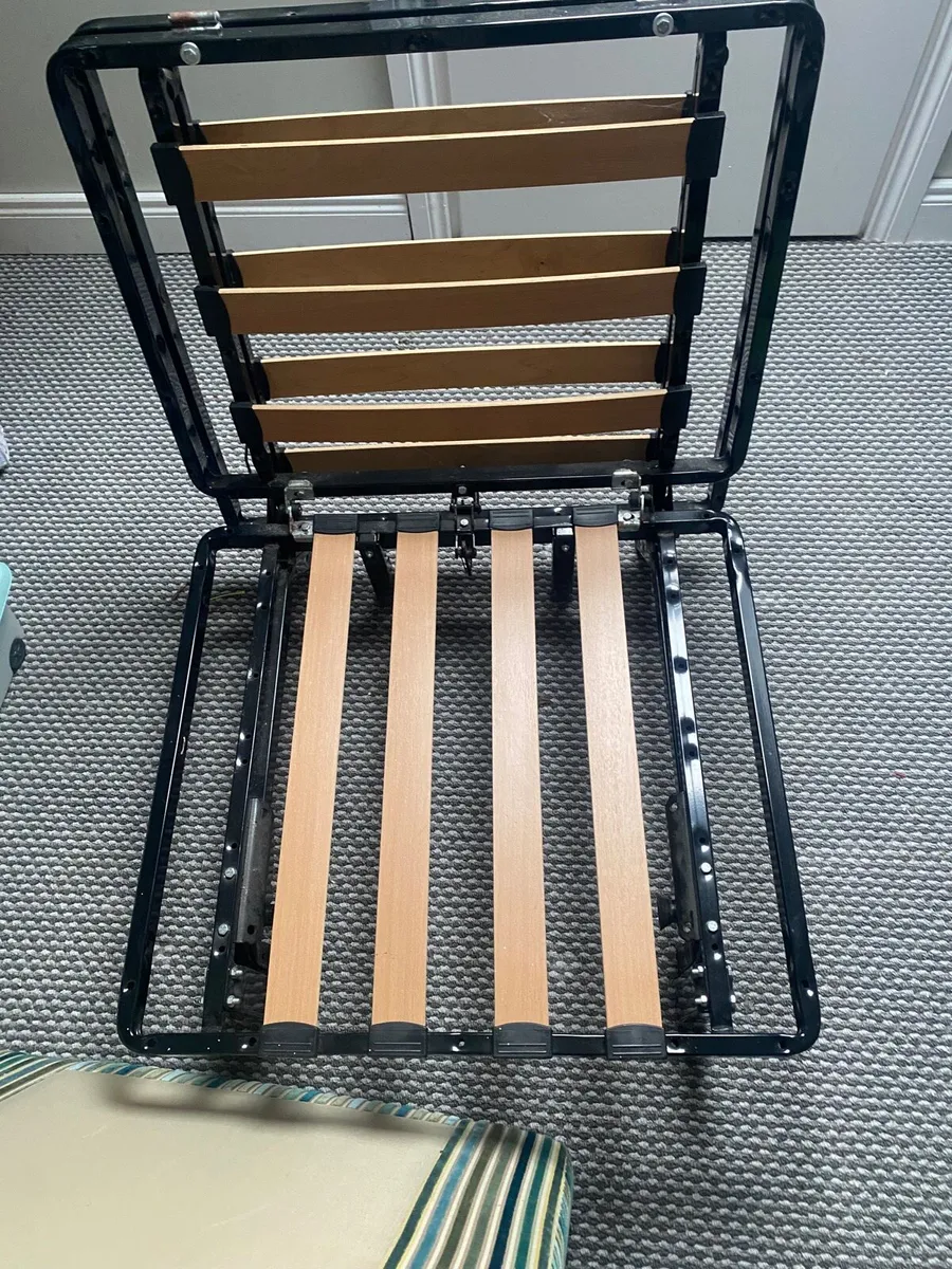 Bed fold up - Image 1