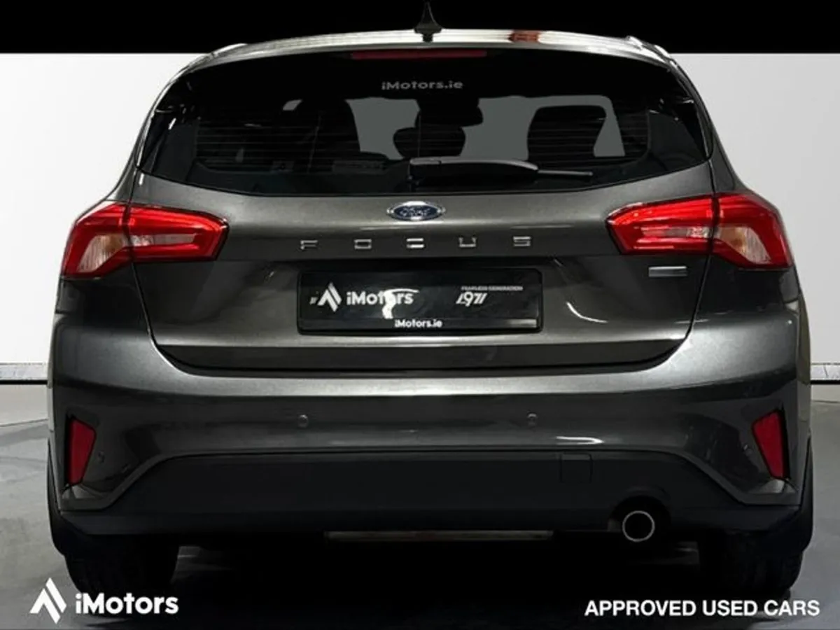 Ford Focus Zetec 5DR 1.5tdci 125PS 6spd 4 - Image 4