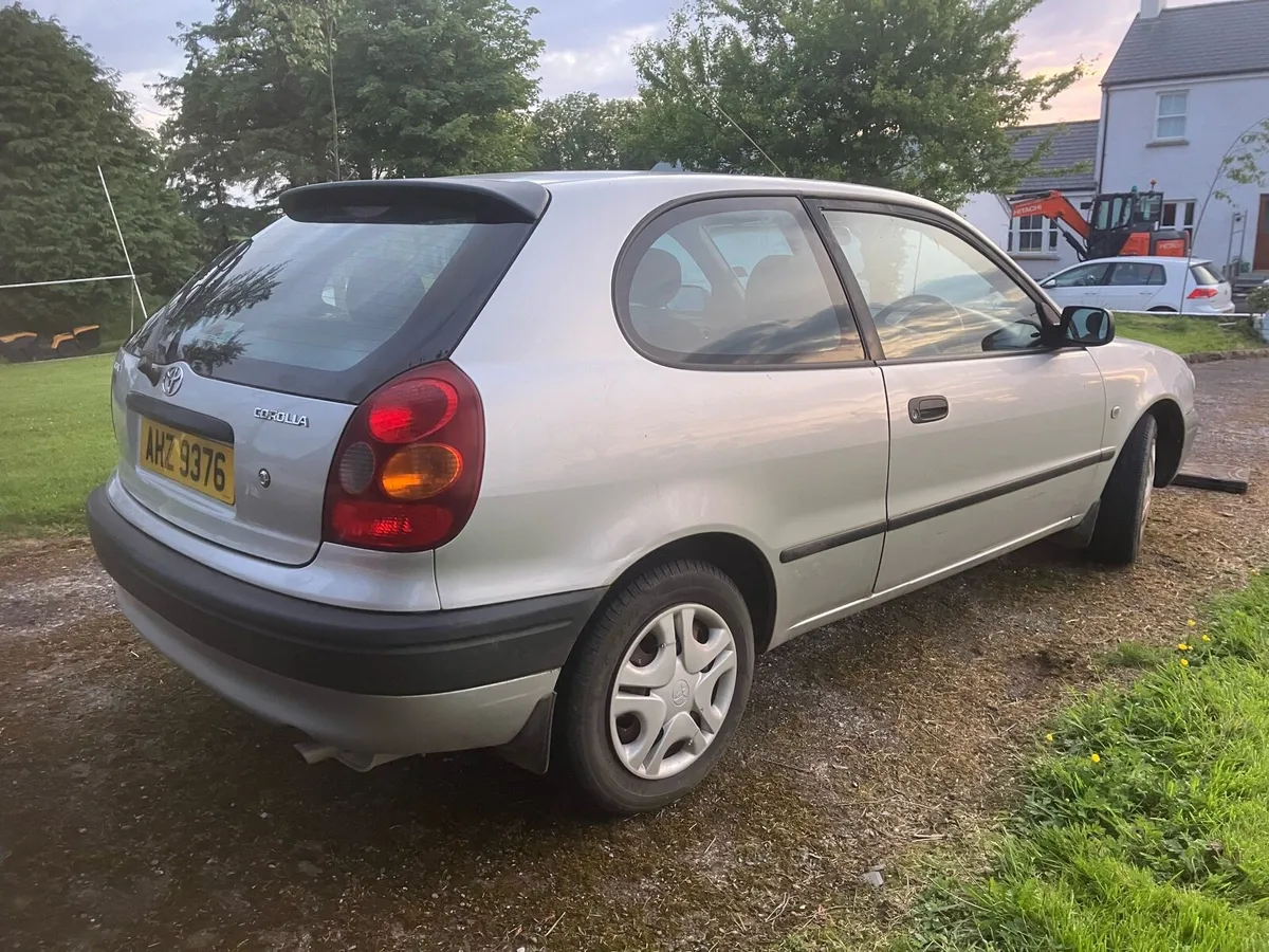 Car - Image 2
