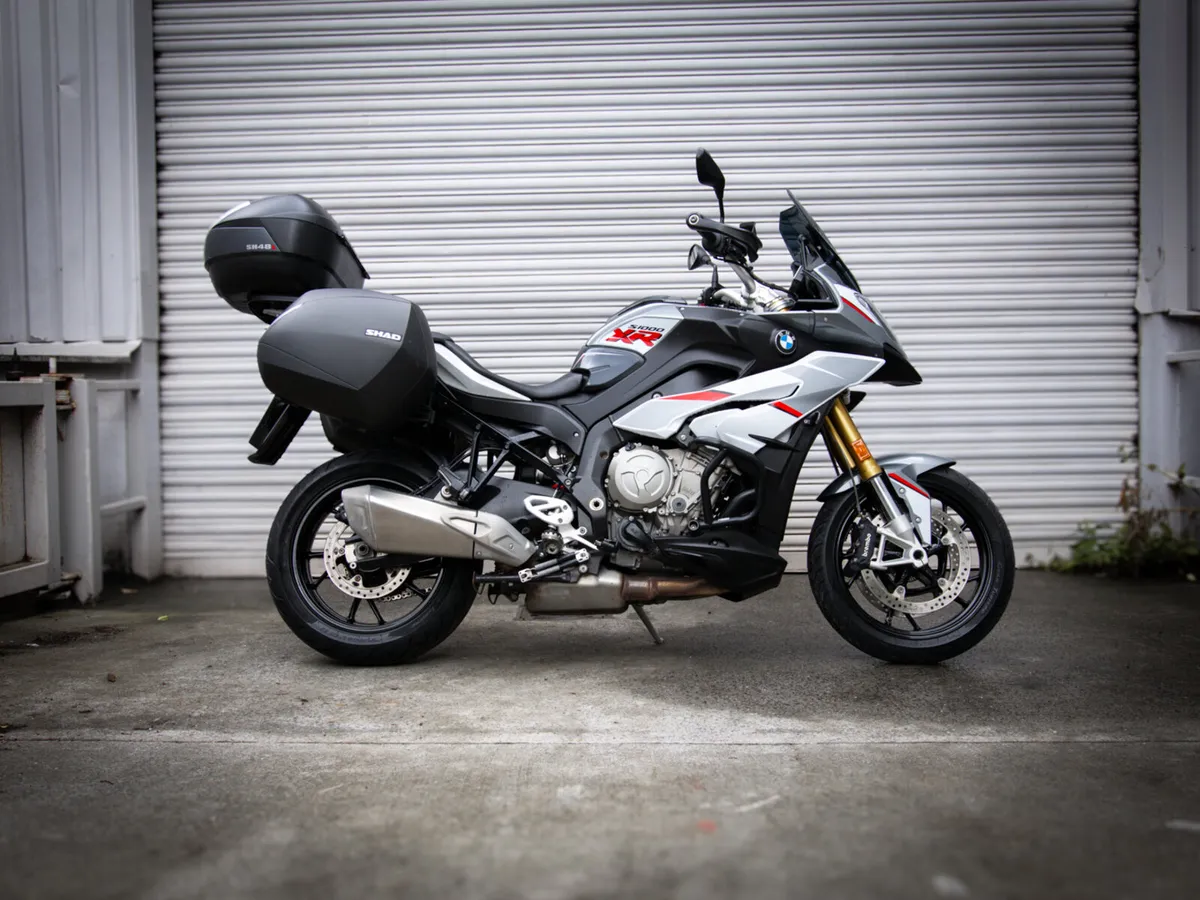 BMW S1000XR 2018 - Image 1