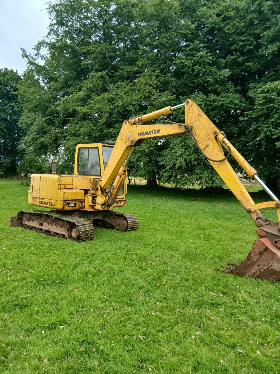 Komatsu digger - Image 4