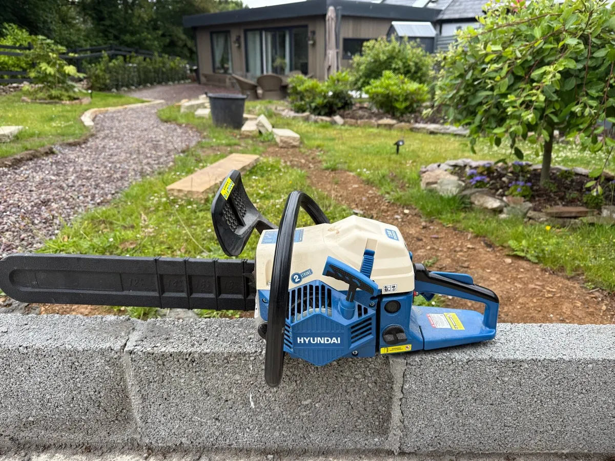 Hyundai chainsaw