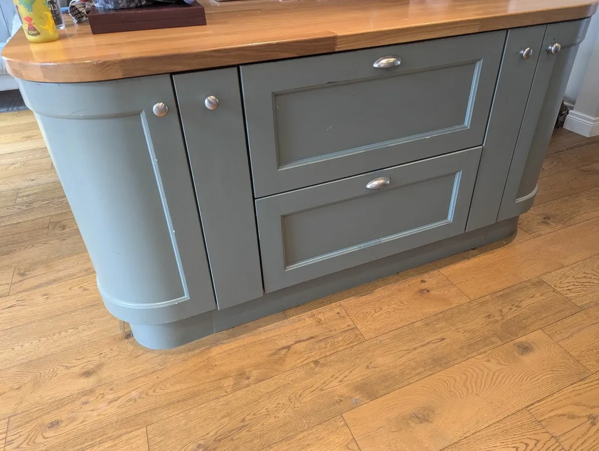 Solid oak top / solid wooden kitchen island - Image 3