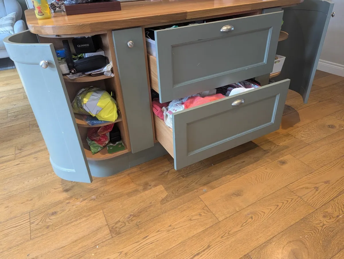 Solid oak top / solid wooden kitchen island - Image 4