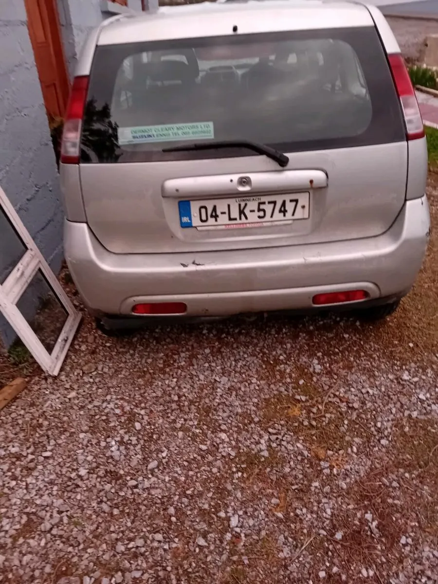 Car - Image 3