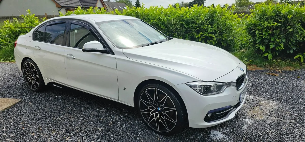 BMW 3-Series Plug-in Hybrid 2017 - Image 4