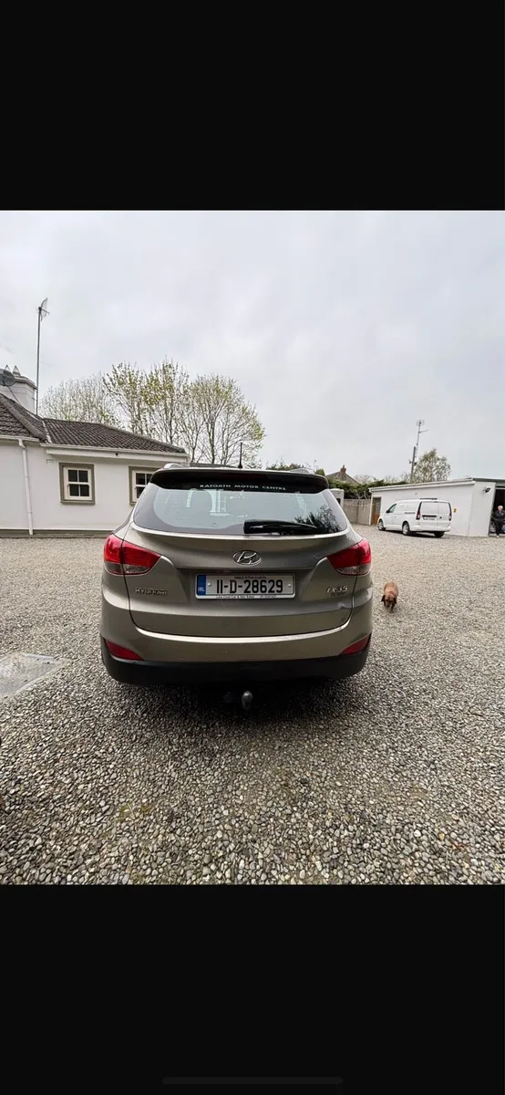Car - Image 2
