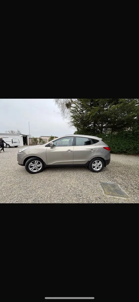 Car - Image 3