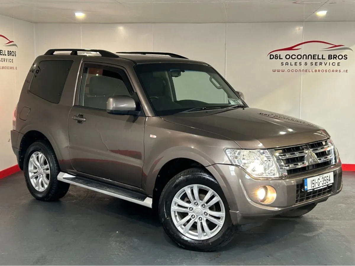Mitsubishi Pajero 3.2 DID SWB Commercial 2DR - Image 1