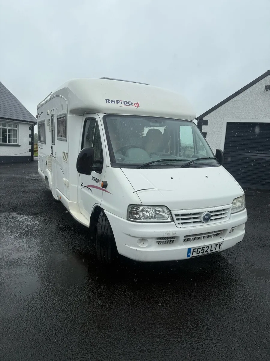 Motor home - Image 1
