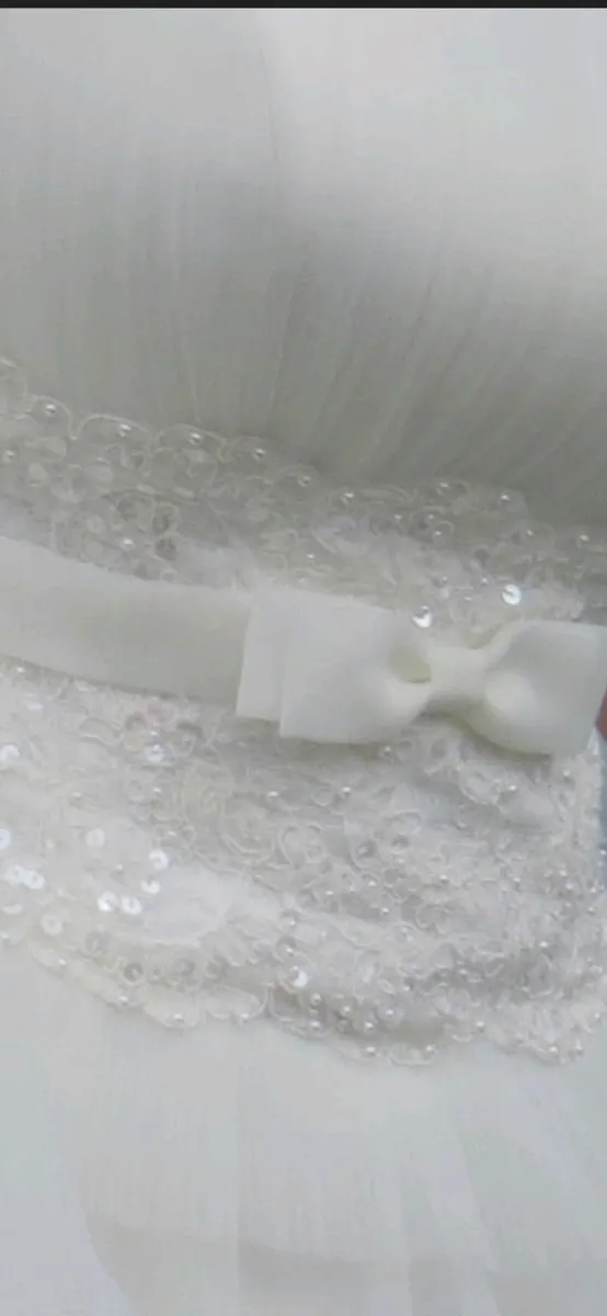 Wedding dress - Image 1