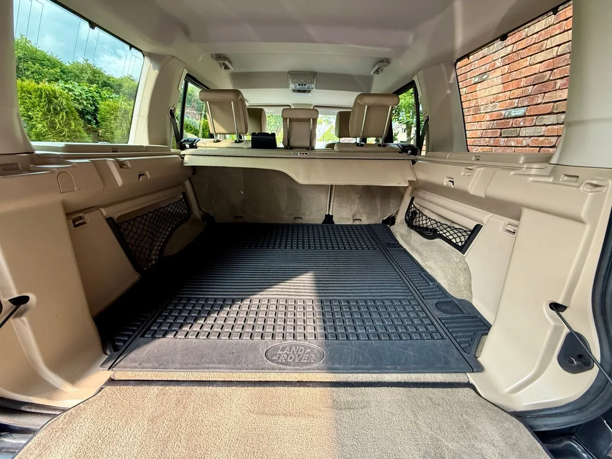 Land Rover Discovery 2016 - Image 3