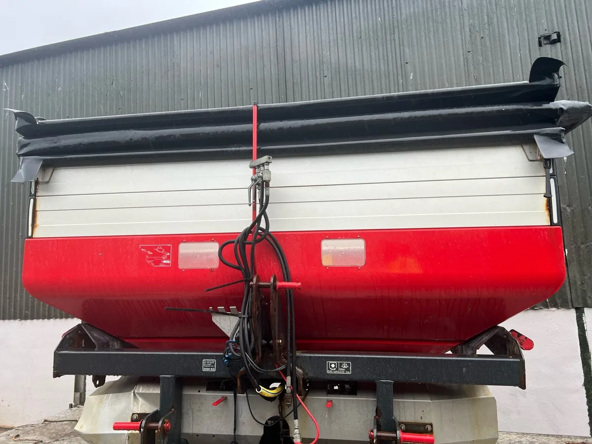 Vicon RO-M 2 ton spreader - Image 2