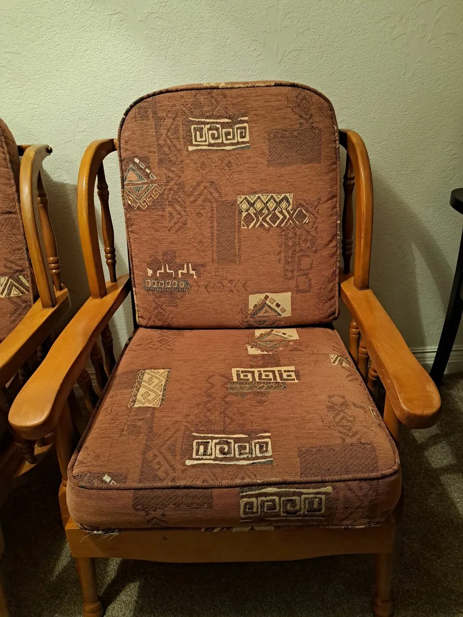 Two seater and arm chairs - Image 2