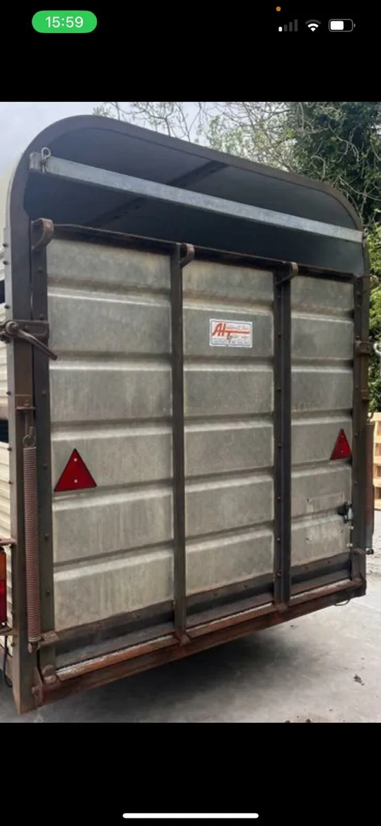 Hamilton livestock trailer - Image 3