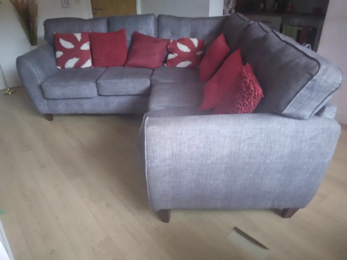 L shaped settee - Image 2