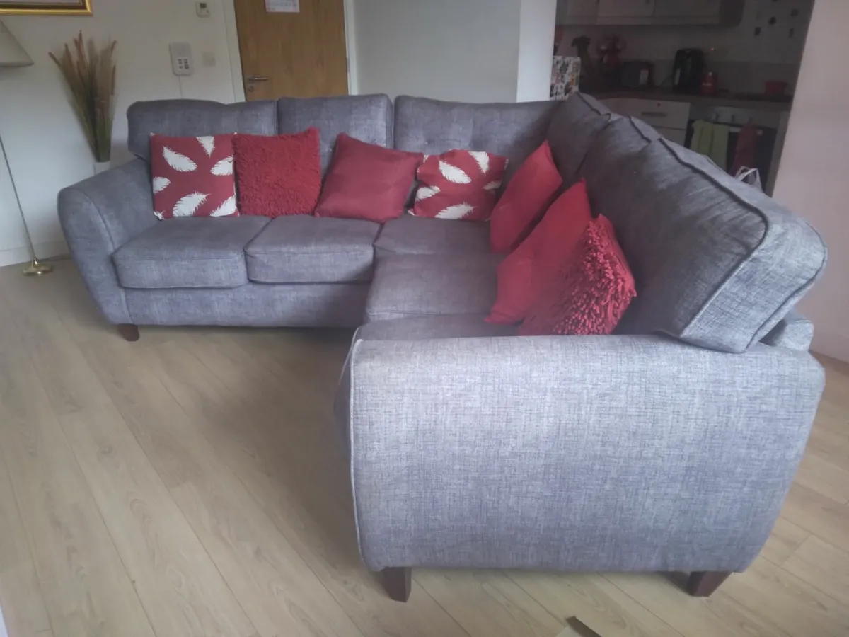 L shaped settee - Image 3