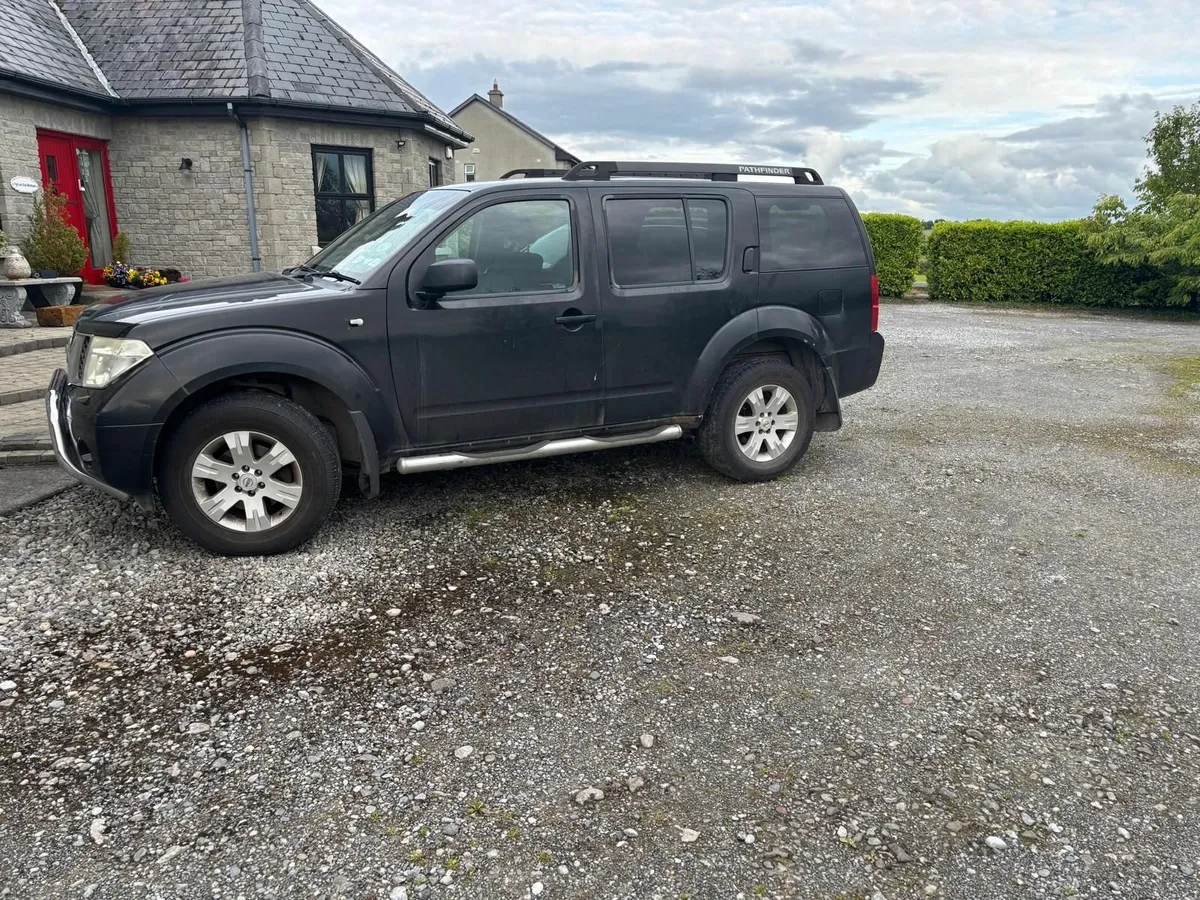 Nissan pathfinder - Image 2