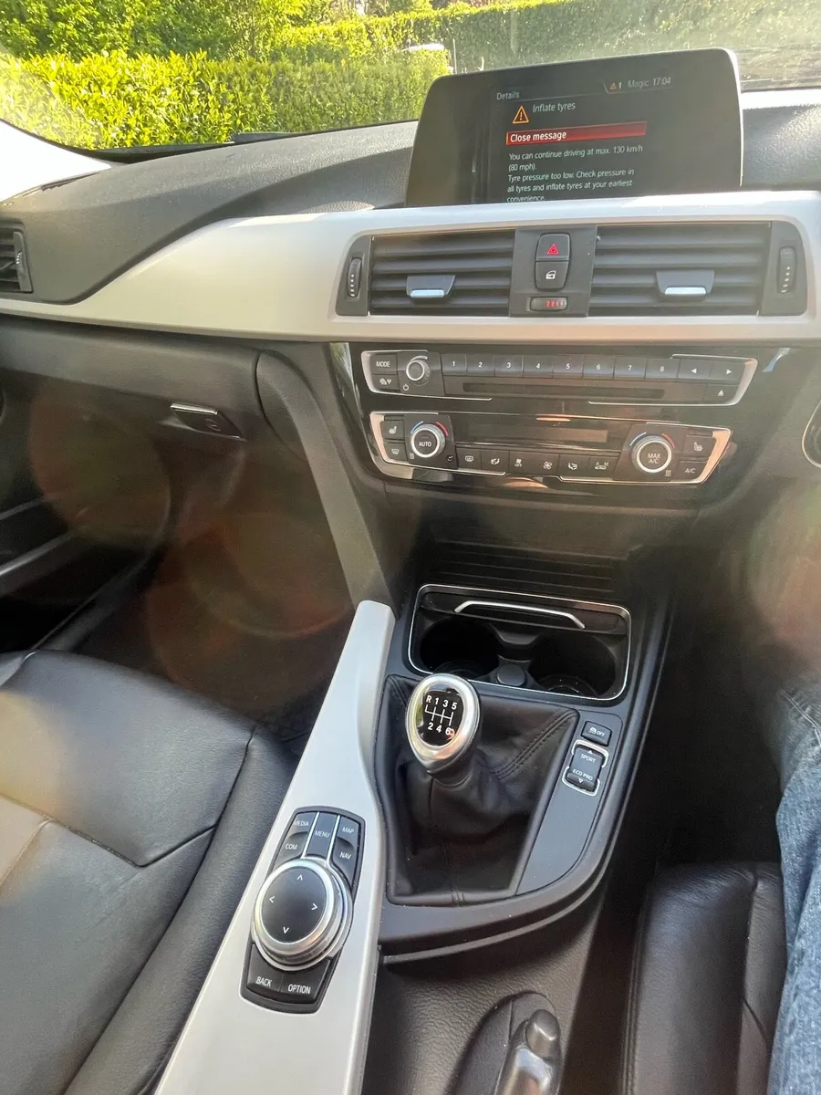 BMW 320 - Image 4