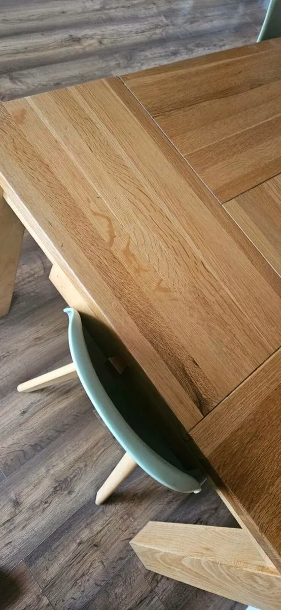 Table and Chairs - Image 3