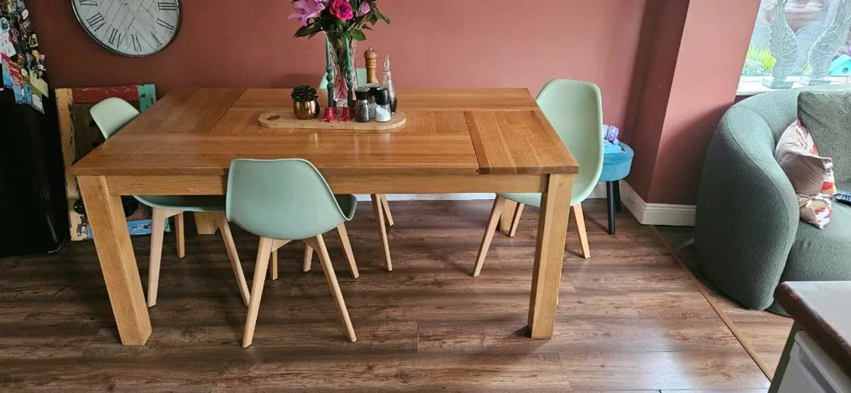 Table and Chairs - Image 1