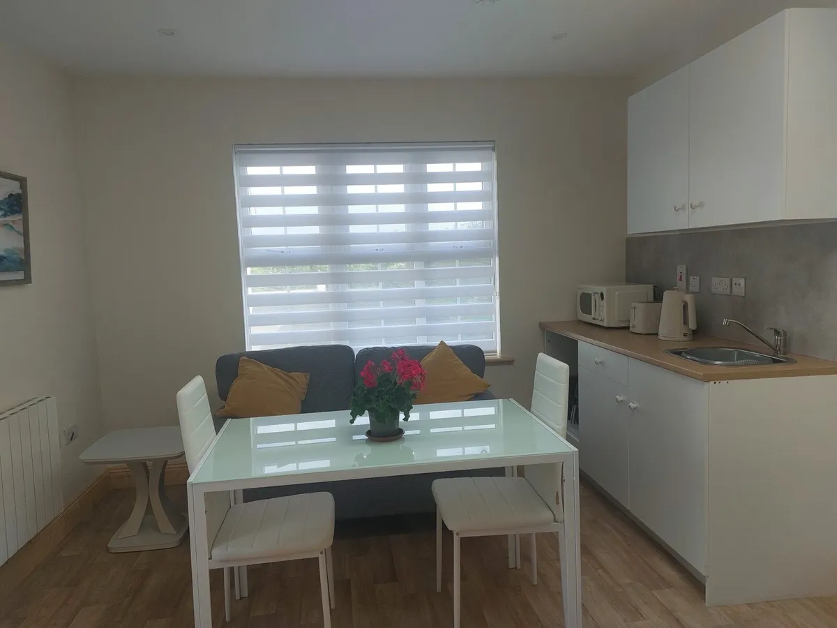 Doonvalley Cosy Studio Apartment - Image 3