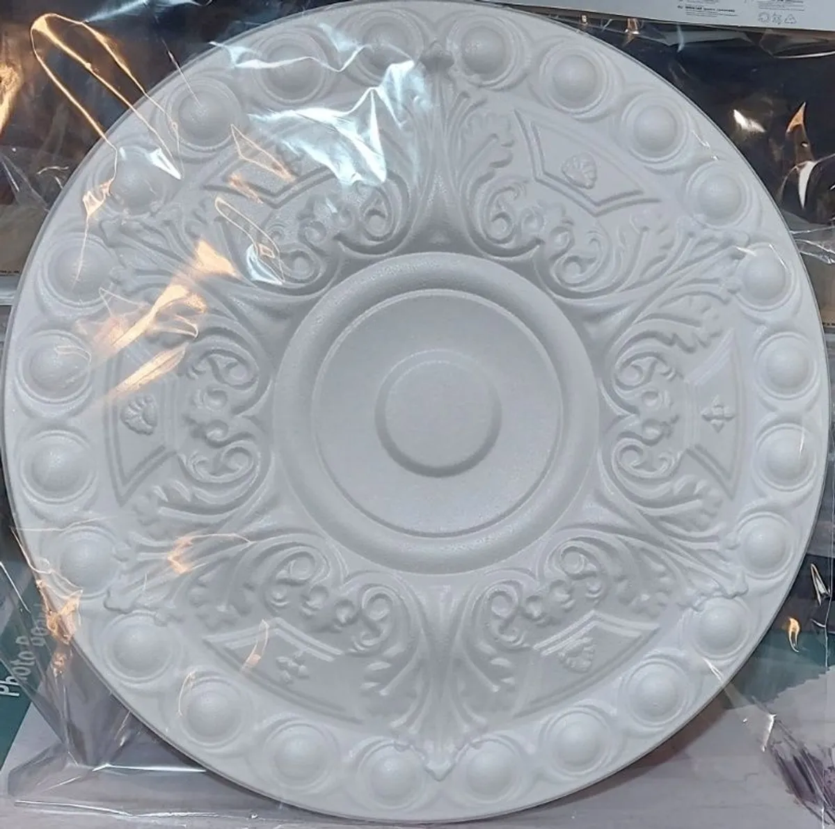 Ceiling rose. Polystyrene.(420-530 mm diameter )Styrofoam. - Image 3