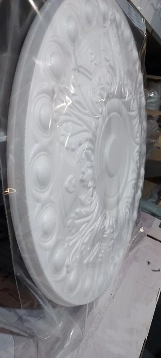 Ceiling rose. Polystyrene.(420-530 mm diameter )Styrofoam. - Image 4