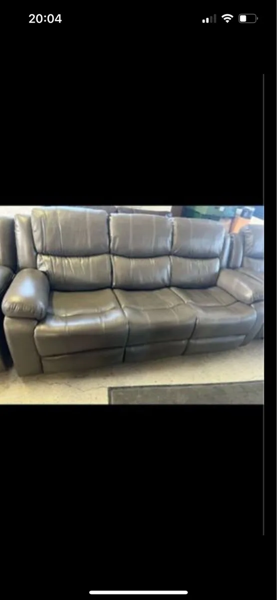 Brand new 3+1+1 couch all recliner - Image 4