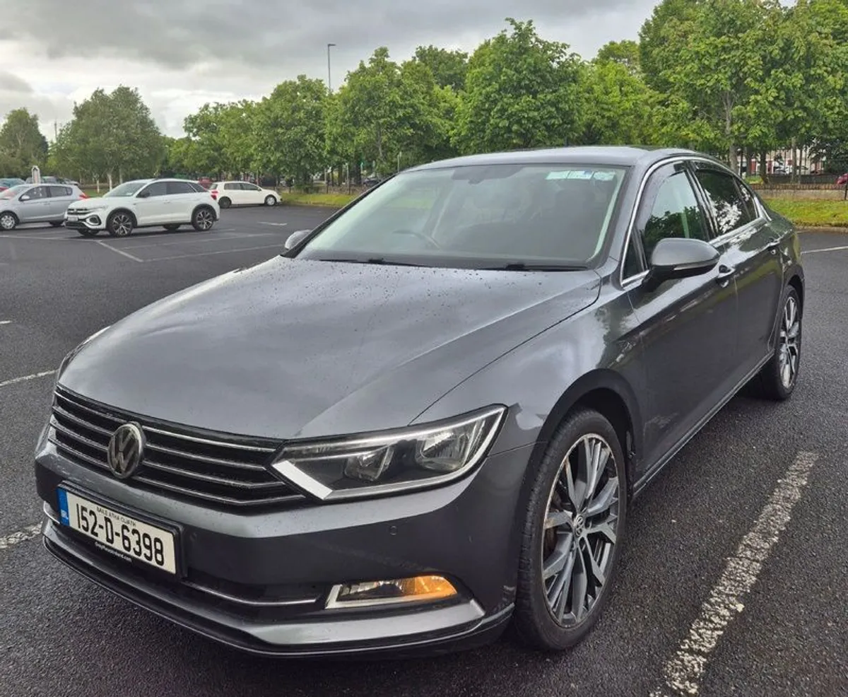2015 Volkswagen Passat - Image 4
