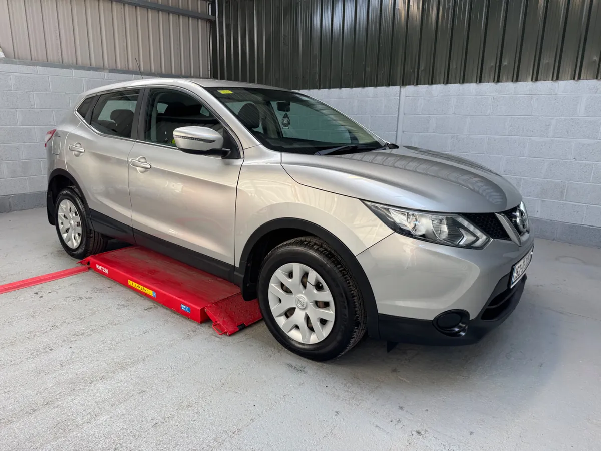 152 NISSAN QASHQAI   4x4 ! - Image 3