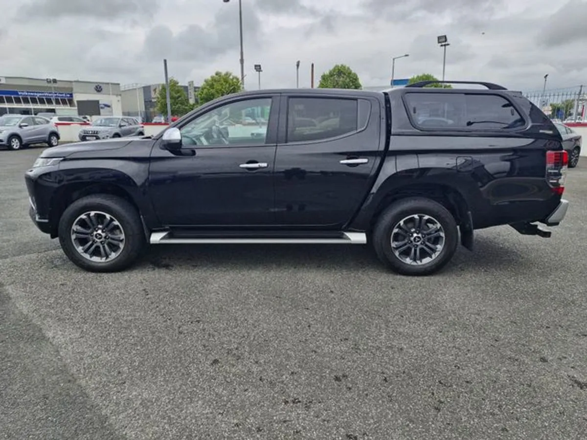 Mitsubishi L 200 Intense 6MT 4DR - Image 3