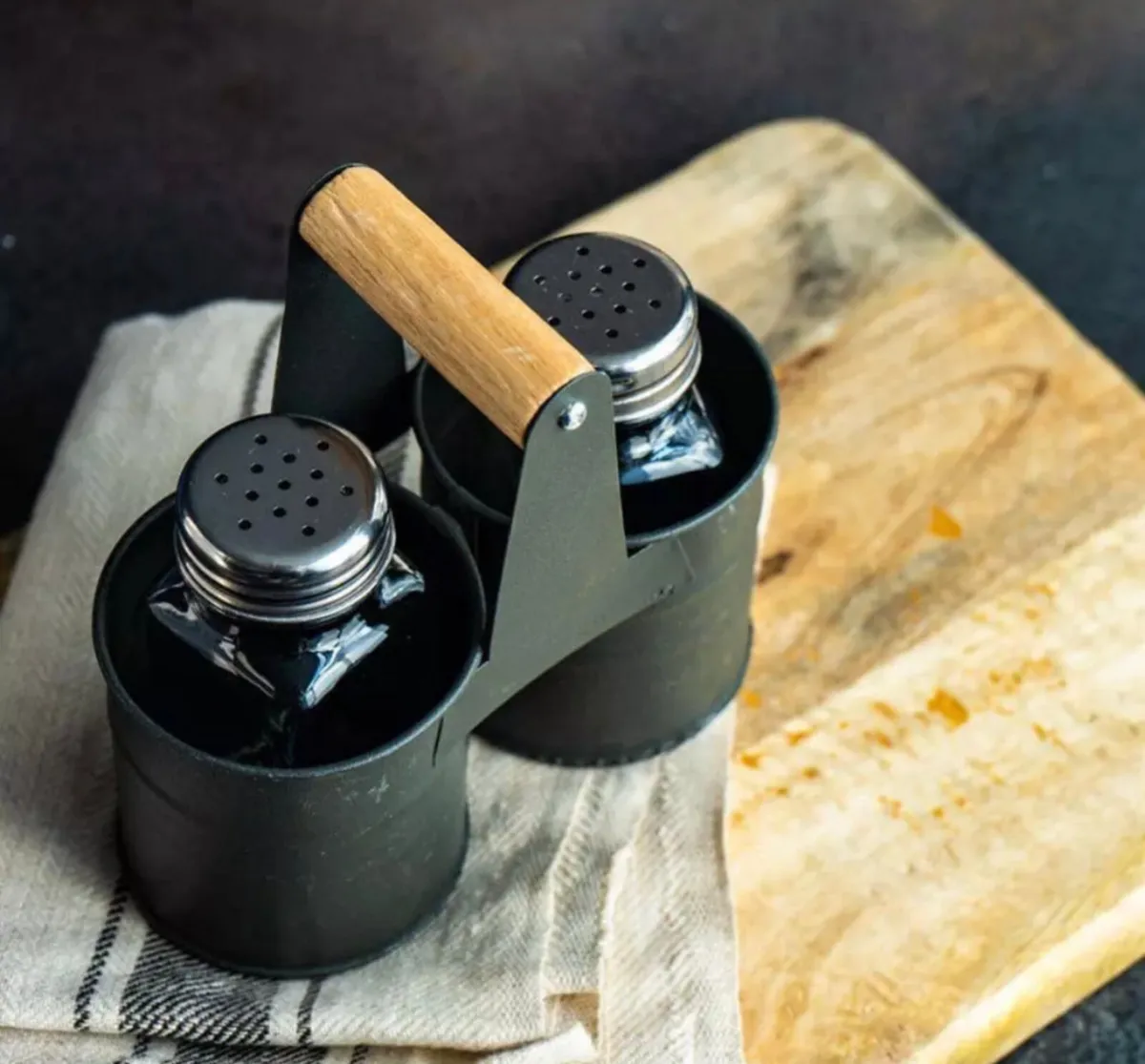 Salt and Pepper Shakers Set NEW - Image 3