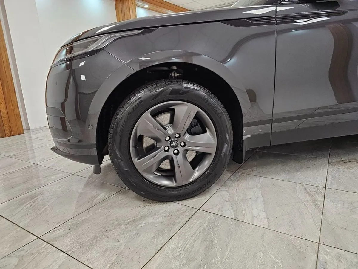 Land Rover Range Rover Velar Stunning Colour Combo - Image 3