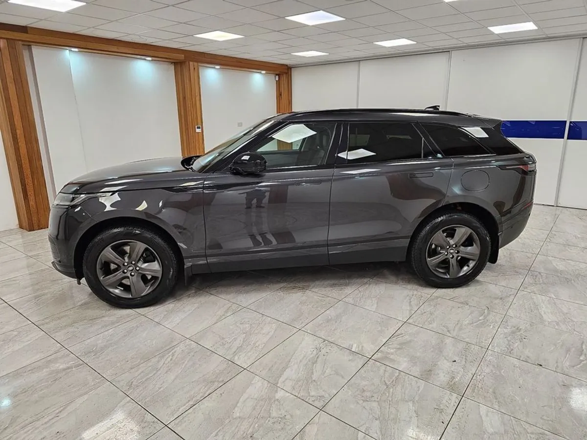 Land Rover Range Rover Velar Stunning Colour Combo - Image 4
