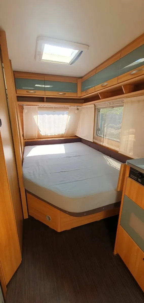 Caravan - Image 4